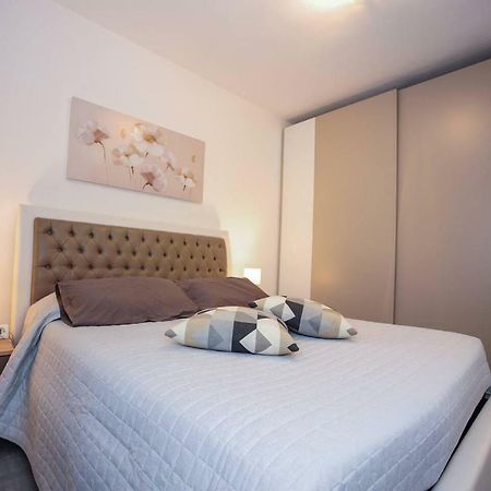 La Finestra Sul Castello Apartment Арчидосо Екстериор снимка