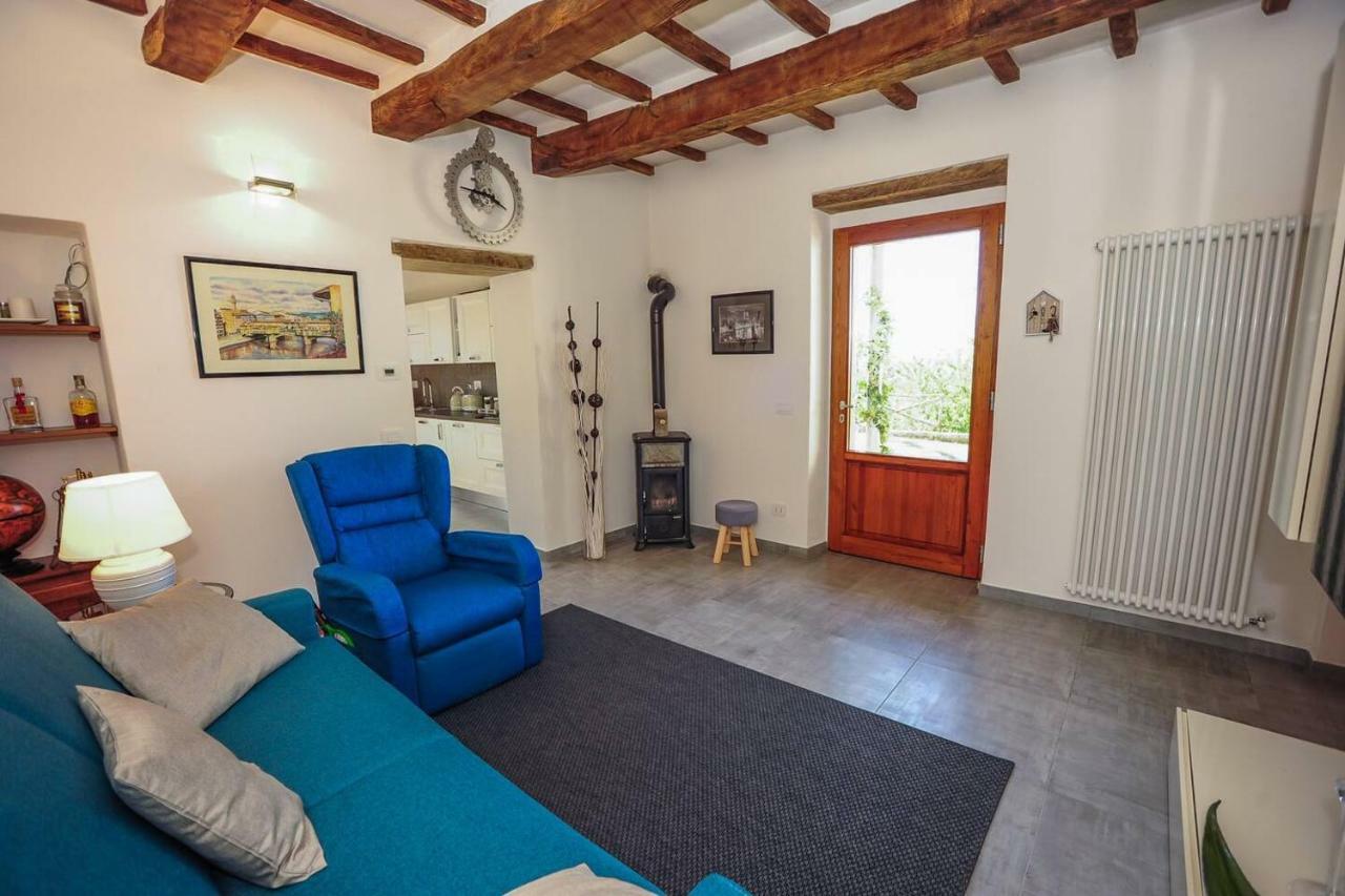 La Finestra Sul Castello Apartment Арчидосо Екстериор снимка