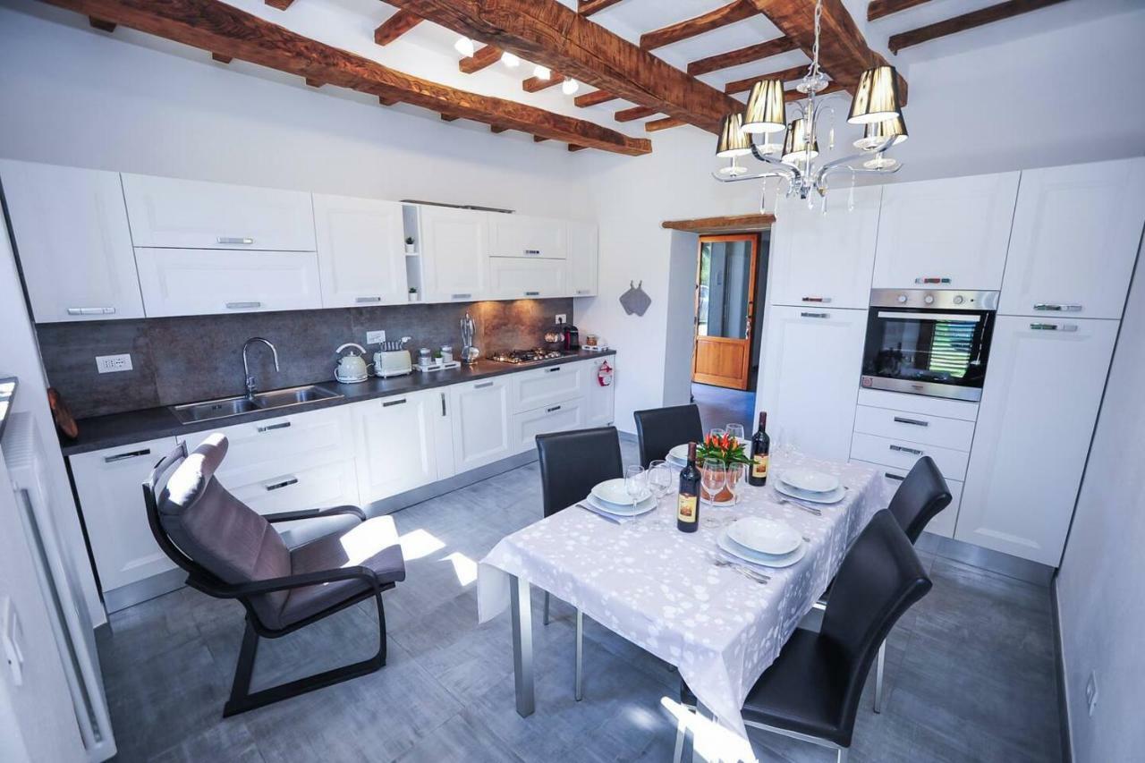La Finestra Sul Castello Apartment Арчидосо Екстериор снимка